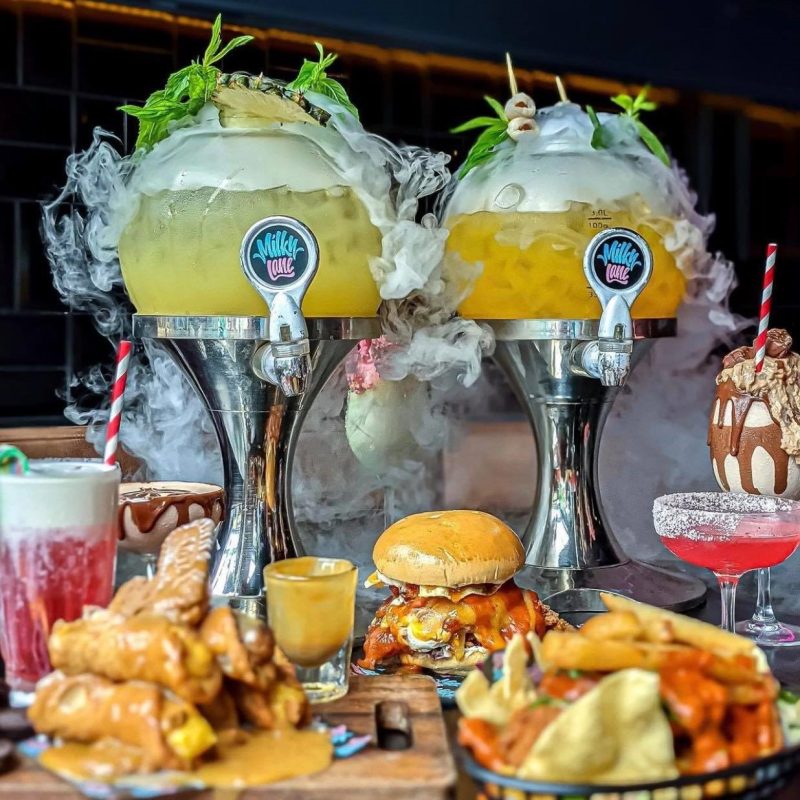 milky-lane-burger-and-cocktail