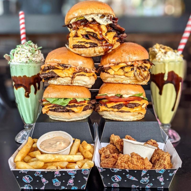milky-lane-burgers-drinks-sides